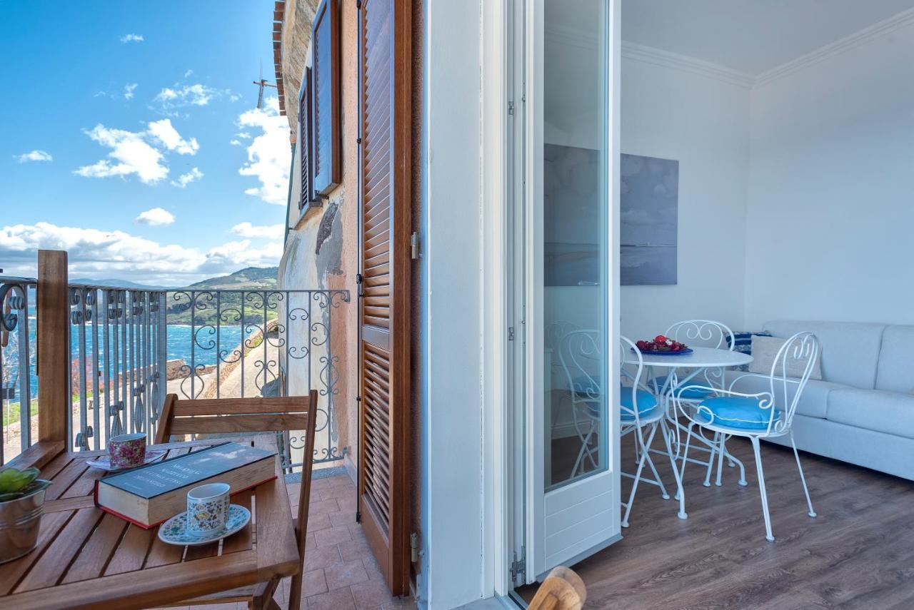 “Cielo E Mare”, Casetta Nel Cuore Del Borgo Antico / “Sky & Sea”, Charming In The Heart Of Old Village กัสเตลซาร์โด ภายนอก รูปภาพ