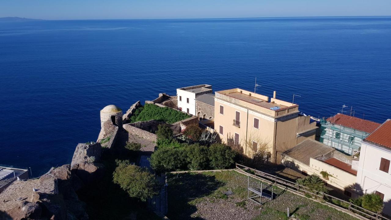 “Cielo E Mare”, Casetta Nel Cuore Del Borgo Antico / “Sky & Sea”, Charming In The Heart Of Old Village กัสเตลซาร์โด ภายนอก รูปภาพ