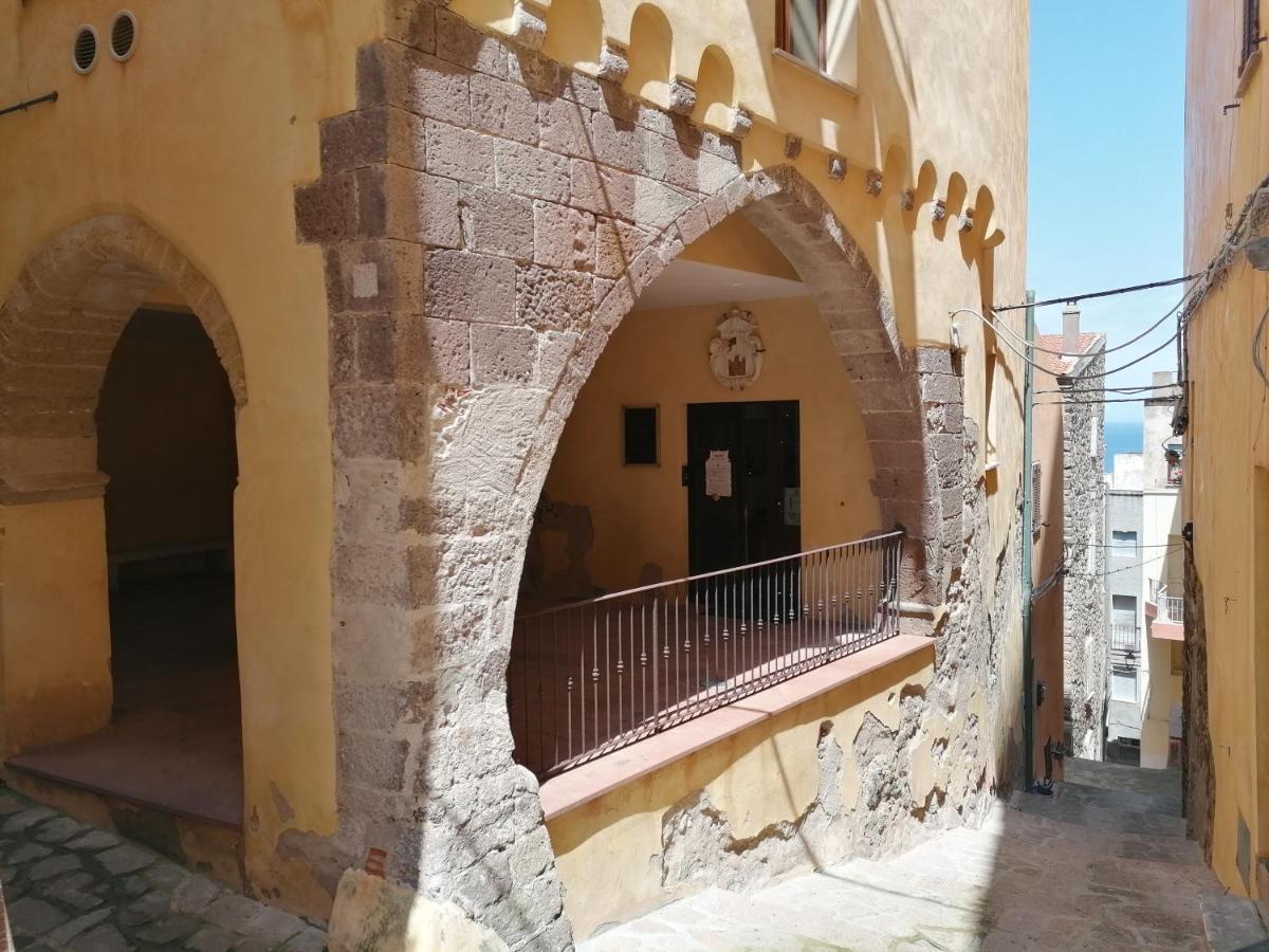 “Cielo E Mare”, Casetta Nel Cuore Del Borgo Antico / “Sky & Sea”, Charming In The Heart Of Old Village กัสเตลซาร์โด ภายนอก รูปภาพ