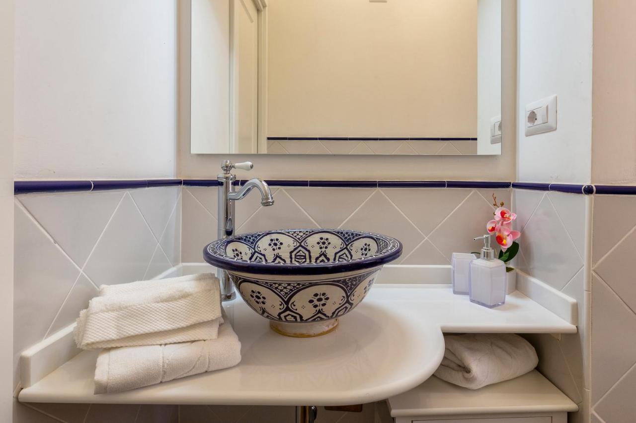 “Cielo E Mare”, Casetta Nel Cuore Del Borgo Antico / “Sky & Sea”, Charming In The Heart Of Old Village กัสเตลซาร์โด ภายนอก รูปภาพ